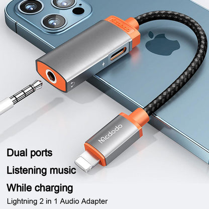 Mcdodo Audio Adapter Lightning to 3.5mm Splitter DAC Earphone Music 2.4A - product details dual ports charging listening - b.savvi