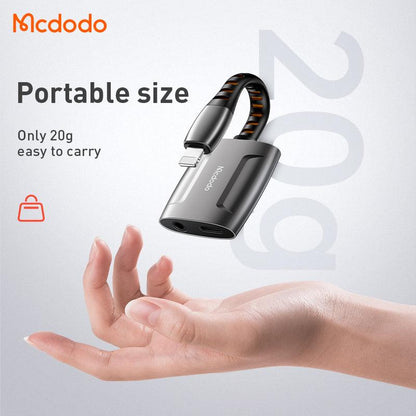 Mcdodo Audio Adapter Lightning to 3.5mm Splitter Earphone Music Calls Charging - product details portable size - b.savvi